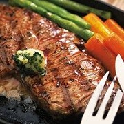 Tenderloin Steaks with Cherry Sauce